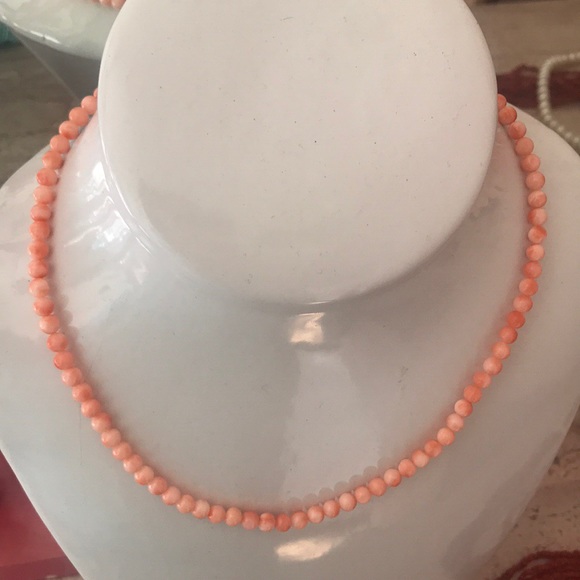 Vintage Jewelry - Salmon Momo orange coral necklace vintage